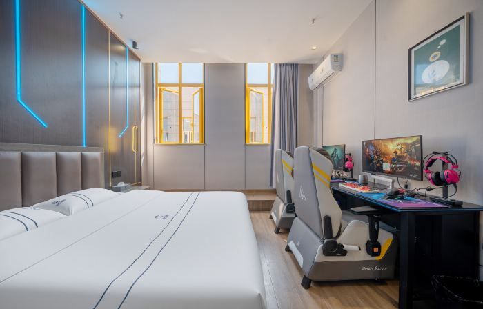 Fantuan E-sports Homestay (Wuhu University Town)