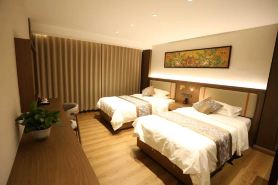 Jinhu Hotel