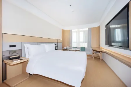 JI Hotel (Xinyang Railway Station Tianrun Square)