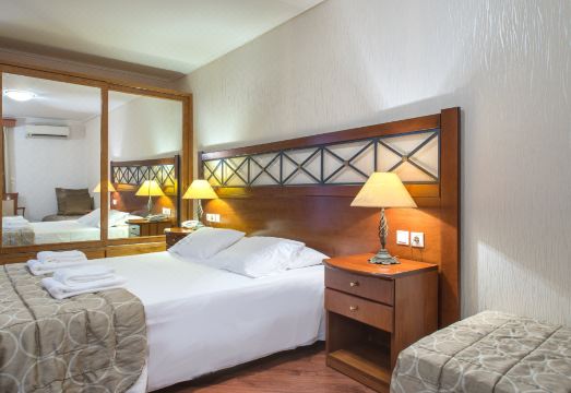 호텔 객실 내부