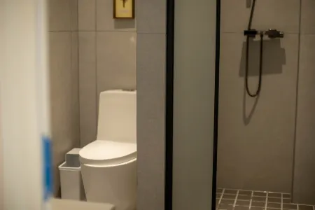 Sonit Youqi Tergon Hotel