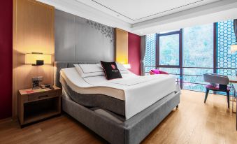 Suzhou Tonino Lamborghini Rosso Hotel