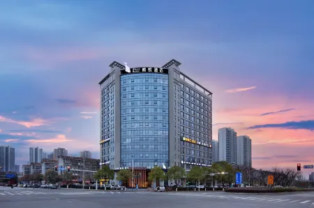 Mr. Whale Hotel Отели рядом с достопримечательностью «Hunan First Normal University»