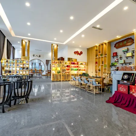 Vienna International Hotel (Duyun Qinhan Film and Television City Green Expo Park)
