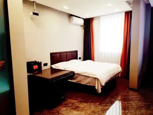 Qingyou Light Luxury Hotel Hotels in Huinan