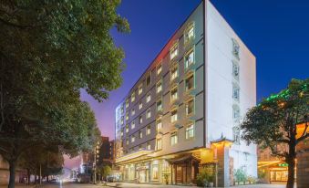 Wanfeng Hotel (Kunming Changshui International Airport)