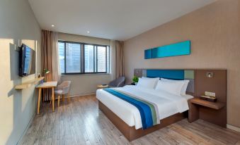 Aimoke Hotel (Guanyinqiao Hongqihegou Light Rail Station)