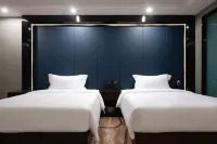 Monsoon Hotel (Lichuan Bus Terminal Tenglongdong Visitor Center) Hotels in Lichuan