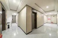 Wanning Jinhong Business Hotel (Huayacheng High-speed Railway Station)