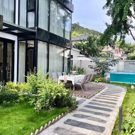 Tonglu OMG Darling House