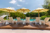 Shanghai Senbo Garden Resort Hotel (International Tourism Resort Area)