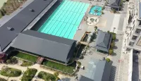 Yunxuan Homeland Hot Spring Hotel - parking