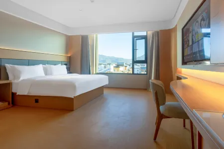 Ji Hotel (Lijiang Ancient City Xianghe Commercial Plaza)