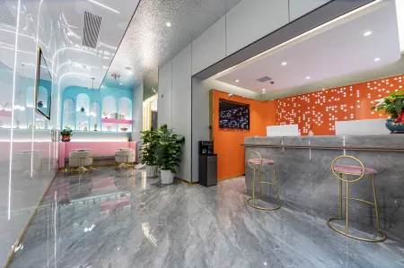 Chuxing Hotel (Jingzhou Dajing Street) Отели рядом с достопримечательностью «Former Residence of Zhang Juzheng»