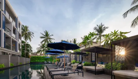 Hotel Indigo Phuket Patong Отели рядом с достопримечательностью «Paradise Complex»