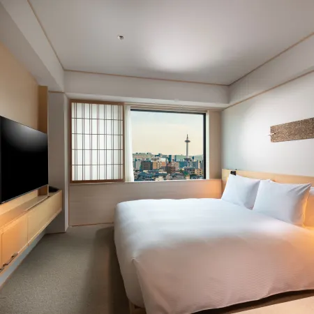 DoubleTree by Hilton Kyoto Higashiyama Отели рядом с достопримечательностью «Станция метро Gojo»