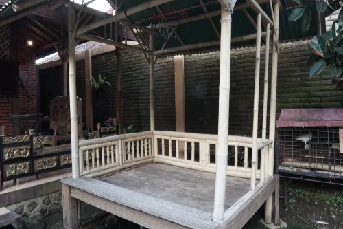 Hotel O Holy HomestayNearWisata Kopi Desa Tamansari