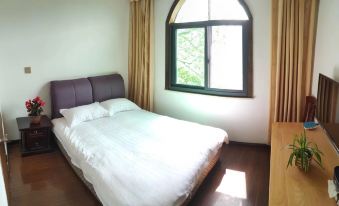 Lushan Scenic Area View Three-Bedroom Homestay