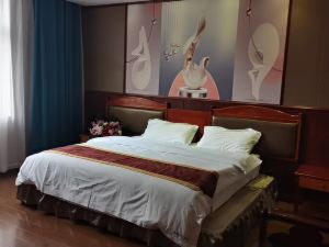 Jifeng Resort Hotel (Xinglong Road)