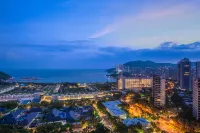 Coconut Wind Island Family Vacation Apartment (Sanya Dadonghai Half Mountain Peninsula Branch) - Condos