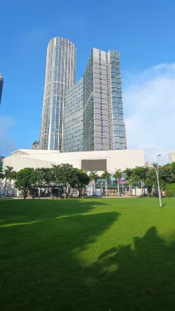 Wuxiang LOFT Seaview Holiday Beauty Hotel (Shenzhen Bohai City V Mansion)