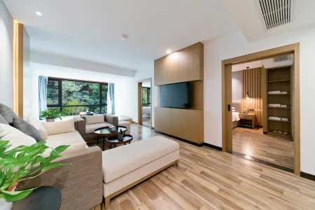 Jingjiang Tangsu Отели рядом с достопримечательностью «Totem Ancient Trail»