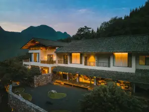 Yifangxi Hot Spring Hotel (Xianahei Branch, Wanfenglin Scenic Area)