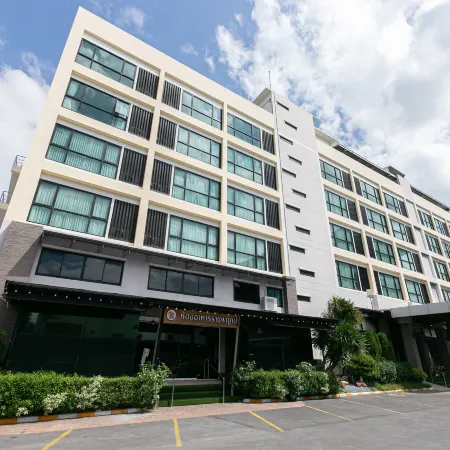 Grand Ratchapruek Hotel