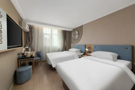 Homeinn · neo (Urumqi Beiyuan Spring Aletai Road Science and Technology Museum)