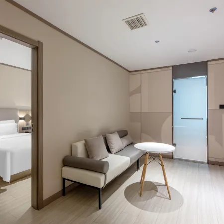 HanTing Hotel (Shijiazhuang Jianhua North Street) Отели рядом с достопримечательностью «Чанган»