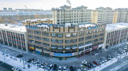 HanTing Hotel (Arun Banner Wangjie Square)