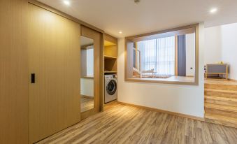 Rezen Select Hotel (Enshi Tujia Girl`s Town)