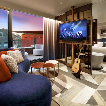 Hard Rock Hotel Madrid Отели рядом с достопримечательностью «Арганзуэла»