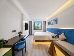 Chongqing Manxuan. Intelligent Hotel (Longxin Central Street)