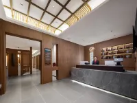 QIANNA HOTEL GLORIOUS (Xinxiang Municipal Government High-speed Railway Station)