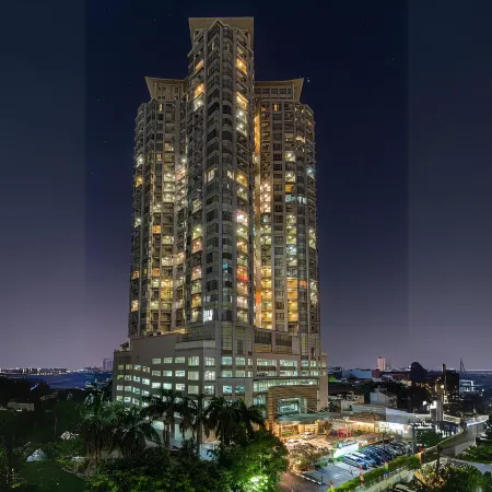 Best Western Mangga Dua Hotel and Residence Отели рядом с достопримечательностью «Площадь Фатахилла»