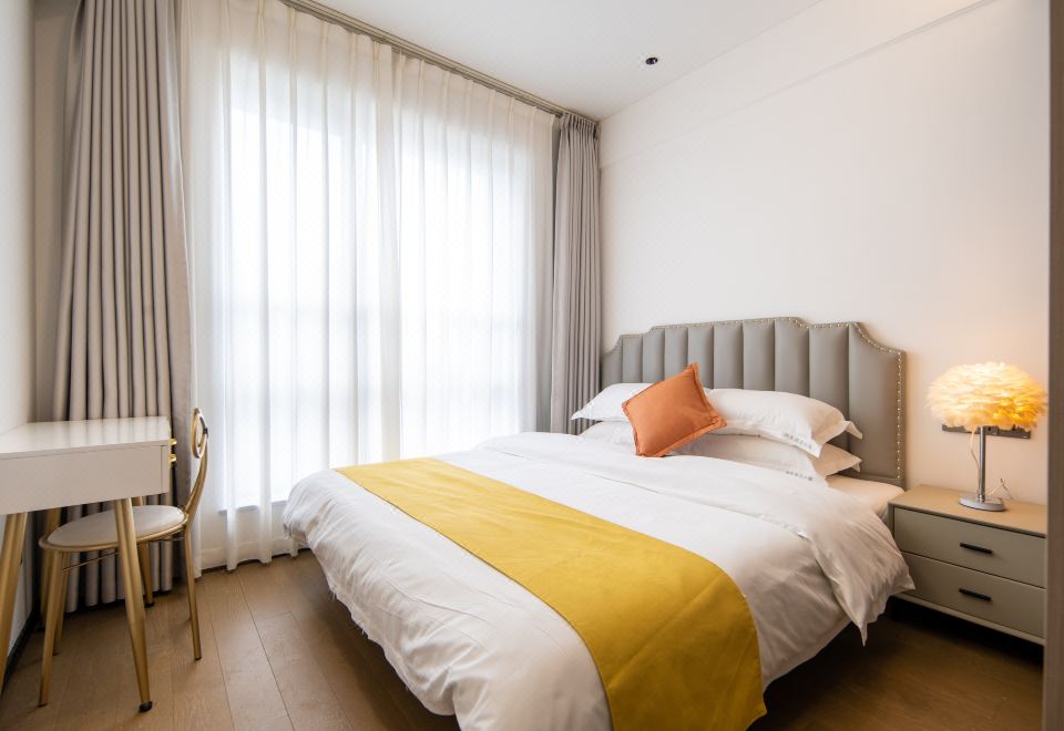 Runxuan Executive Apartment