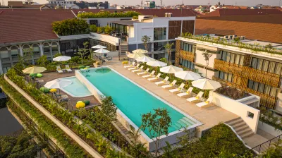 The Aviary Hotel Hotels in 