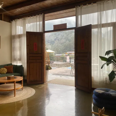 Hefeng Heyuqianxun Homestay