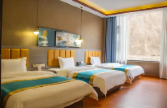 Mangkang Rumei Jingjiang Hotel (Zhuka Bridge)