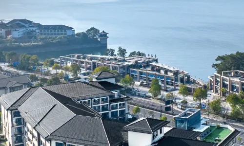 Kaiyuan Life Hotel at Central Lake of Qiandao Lake