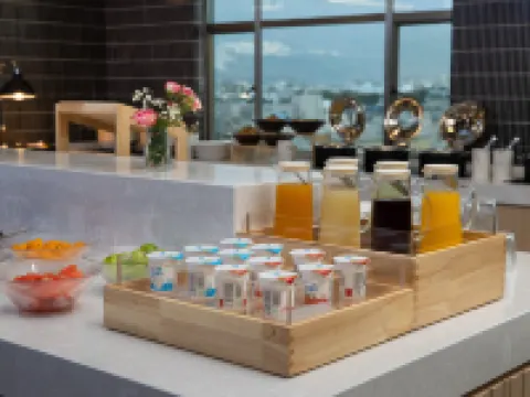 騰沖主城區文星樓亞朵酒店 騰衝酒店