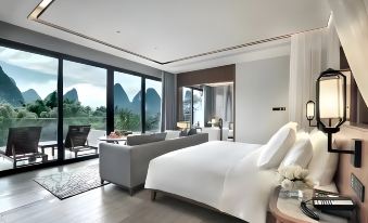 Linshan · Light Luxury Beauty Hotel (Yangshuo West Street Store)