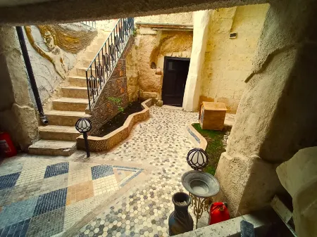 Stone Age Hotel Отели в г. Ургуп