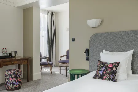 Hôtel de la Poste Отели рядом с достопримечательностью «Marche aux Vins»