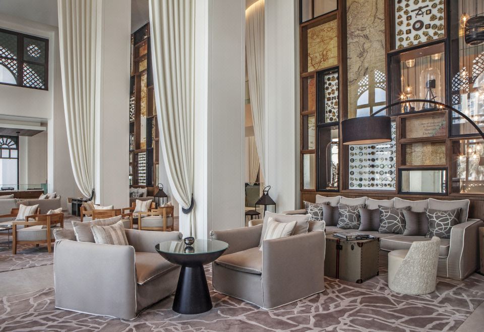 3. 호텔 불러바드 ..