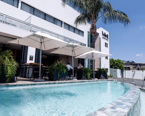 Mint Hotel 84 on Katherine Отели рядом с достопримечательностью «Мелроуз»