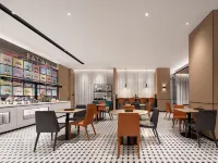 City Comfort Inn Hotel (Langzhong Bus Station)