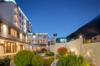 Kangding Tingshan Hot Spring Homestay