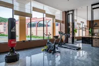 Grand Rezen Songpan (HuanglongJiuzhai High-speed Railway Station) - Gym